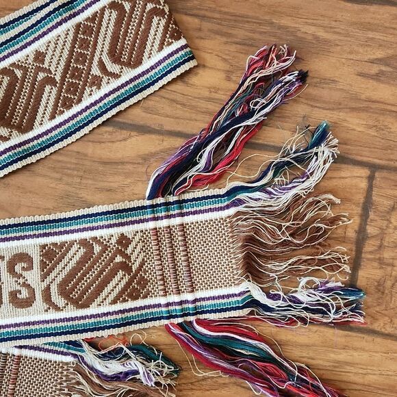 Lithuanian authentic woven sash juosta with tulip design and VILNIUS fringed - Picture 3 of 4